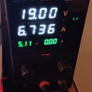 Fuente de alimentación 0-30V 0-10A